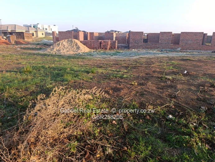  Developed residential Stand in Sandton Park, near the Cybercity on 1250sqm, Harare West