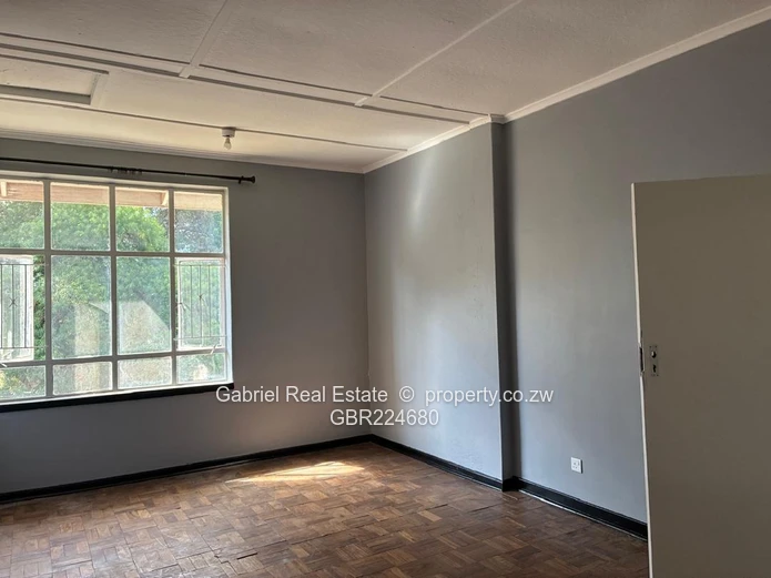 Charming One-Bedroom Flat in Avondale