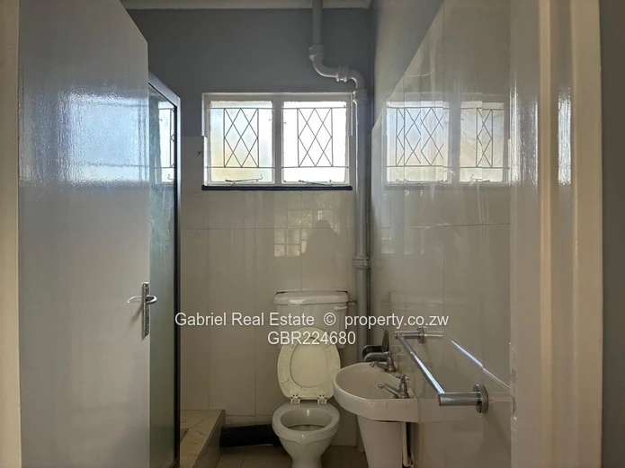 Charming One-Bedroom Flat in Avondale