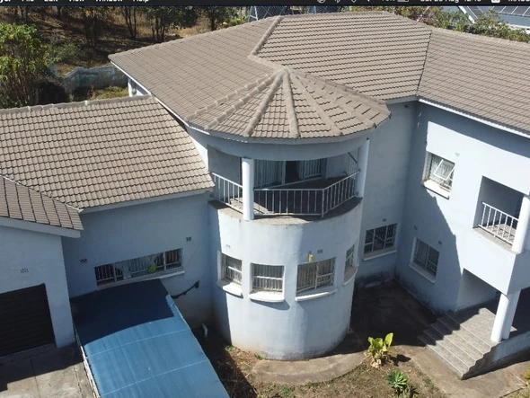 6 Bedroom House