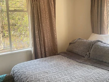 3 Bedroom Flat & Apartment