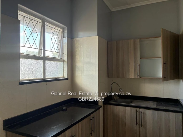 Charming One-Bedroom Flat in Avondale