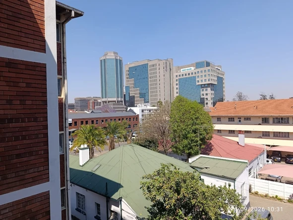 3 Bedroom Flat & Apartment