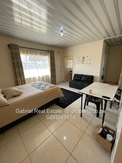 7-Bedroomed Cluster House For Sale 