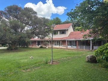 8 Unit Townhouse Complex