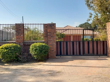 7 Bedroom Townhouse Complex