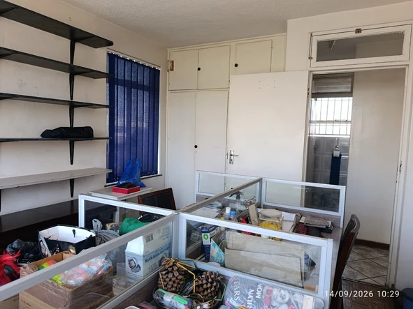 3 Bedroom Flat & Apartment