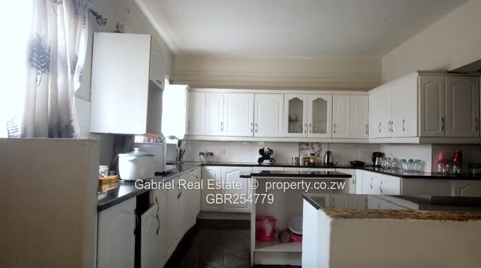  Grand 5-Bed double storey house near CBD.