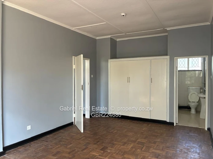 Charming One-Bedroom Flat in Avondale